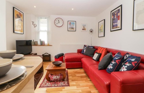 Roundham Apartment | Apartment 4 10 Somers Court