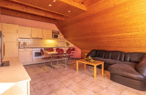 Buschvitz Apartment | Apartment 4 "Adlerhorst" - Holiday House "Am Boddenufer" Buschvitz