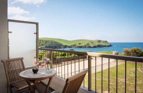 Hope-Cove House | Apartment 4, Carswell Cove