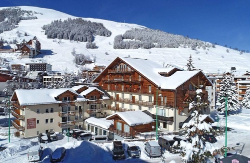 Les Deux Alpes Apartment | Apartment ∙ 4 guests