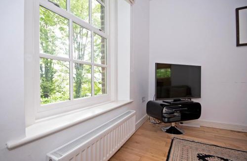 Durham Apartment | Apartment 4 The Grove
