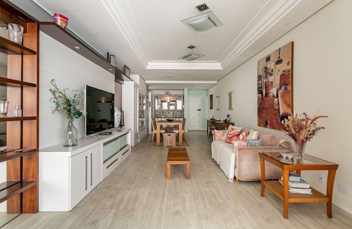 Jurere Internacional Apartment | Apartment 500m from P12 in Jurerê #JA25D