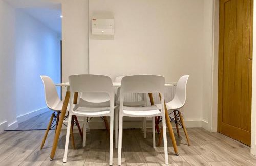 Eccles Apartment | Apartment 6