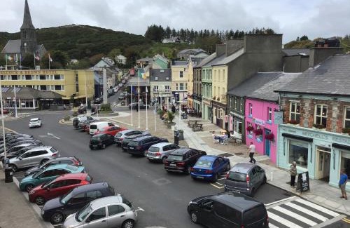 Clifden Apartment | Apartment 8, Clifden Bay Apartments