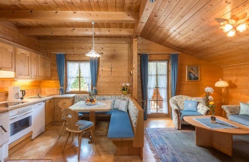 Ramsau am Dachstein Apartment | Apartment/apartment, balcony 60m² 2-4 persons - 4* star organic wooden house Heimat &
