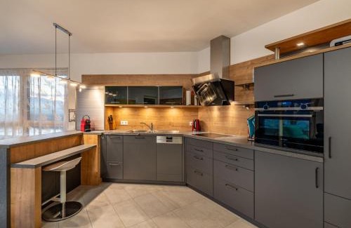 Annenheim Apartment | Apartment Adlerblick alpe maritima Ski & See - 22 by Interhome