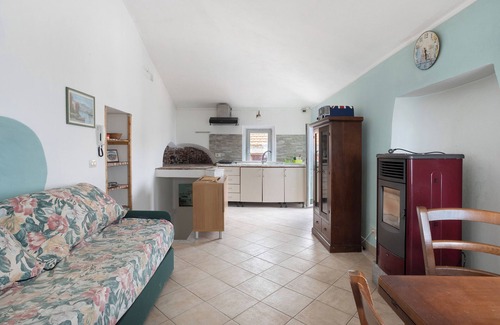 Valeriano Lunense Apartment | Apartment 'Al Castello - Appartamento 1' with Private Terrace