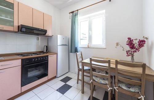 Dubrava Apartment | Apartment Alenka 1 - Beachfront accommodation