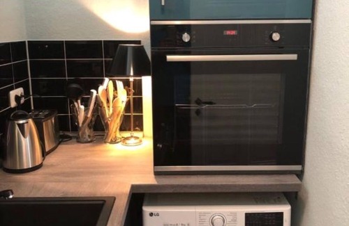 Mitte Apartment | Apartment 'Altbaucharme In Zentraler Lage' with Wi-Fi