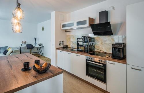 Sudvorstadt-Ost Apartment | Apartment am Großen Garten - Terrasse & Parkplatz -8 Personen