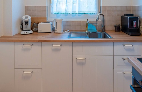 Badenweiler Apartment | Apartment 'Am Hochblauen' with Mountain View, Shared Terrace and Wi-Fi