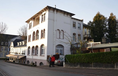 Bad Pyrmont Apartment | Apartment Am Hylligen Born - Apartment, shower and bath, toilet (bookable)