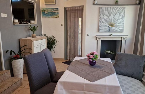 Lozica Apartment | Apartment Ana Lozica with terrace