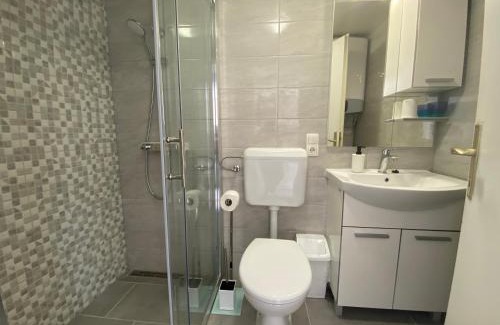 Valun House | Apartment and Room Surdić