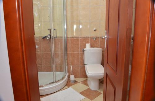 Inija Apartment | Apartment and Rooms In Club