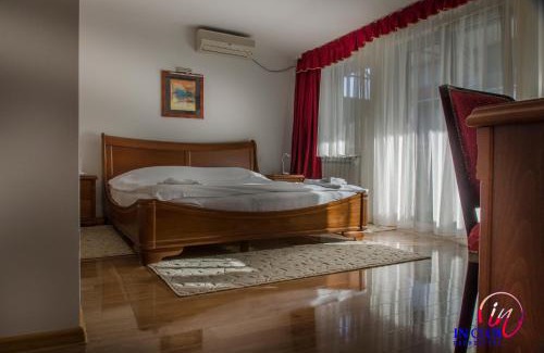 Inija Apartment | Apartment and Rooms In Club