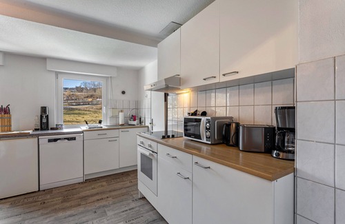 Langscheid Apartment | Apartment 'Ankerplatz' with Shared Terrace, Shared Garden and Wi-Fi