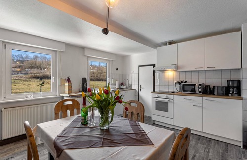 Langscheid Apartment | Apartment 'Ankerplatz' with Shared Terrace, Shared Garden and Wi-Fi
