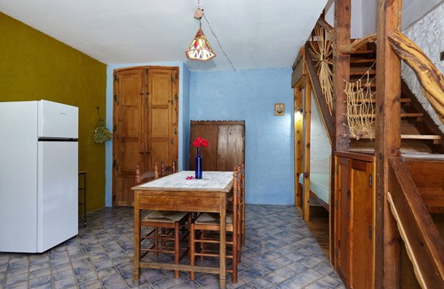 Beas de Segura Apartment | Apartment 'Apartamento Cortijo El Soto' with Shared Pool, Shared Terrace and Wi-Fi