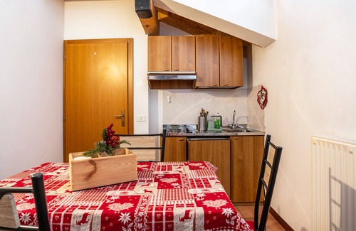 Strembo Apartment | Apartment "Aparthotel Strembo Alperose" with Mountain View & Shared Garden