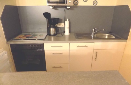 Schoneberg Apartment | Apartment /apartment no. I, shower, toilet, 1 bed room - Haus Alexandra