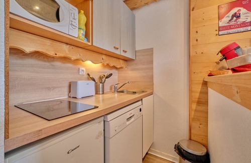 Bergers Apartment | Apartment 'Appartement Alpe D'huez' with Balcony