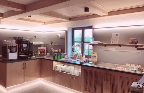 Bad Kohlgrub Apartment | Apartment Arnika - spa hotel on the meadow slope