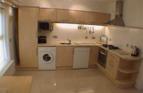 Crewe Apartment | Apartment at Earle House Serviced Apartments