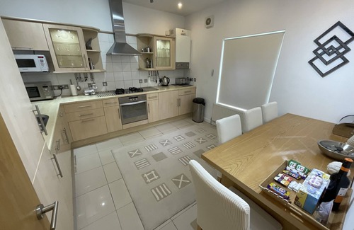 Crewe Apartment | Apartment at Earle House Serviced Apartments