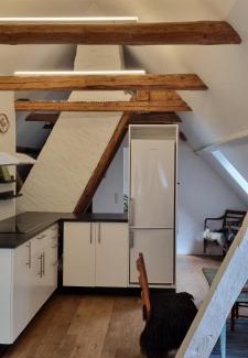 Vejby Apartment | Apartment at Havegaard, beautiful old farm surrounded by beautiful nature close to the coast