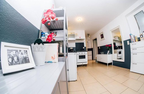 Rostock Apartment | Apartment at Rostock - PINK