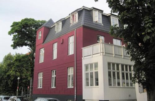 Rostock Apartment | Apartment at Rostock - PINK