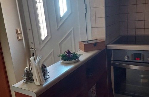 Rodhia Apartment | Apartment 'Athene Place' with Shared Terrace, Wi-Fi and Air Conditioning