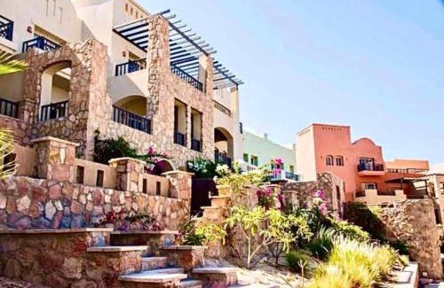 Sahl Hasheeh Ski Chalet | Apartment Azzura Sahl Hasheesh with Private Garden and Sea view