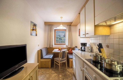 San Giacomo Apartment | Apartment “Bärental” in Beautiful Scenery with Mountain View, Wi-Fi & Garden