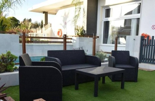Playa Honda Apartment | Apartment 'Bali' close to the Sea with Pool & Wi-Fi