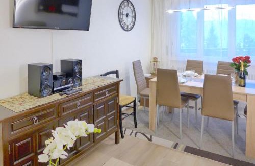 Randogne Apartment | Apartment Barzettes-Vacances 553 - Entrée N- 14 by Interhome