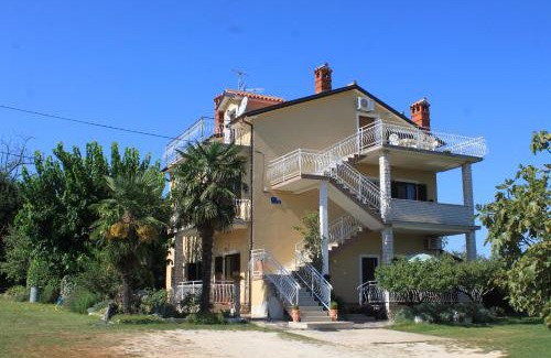 Basanija Apartment | Apartment Basanija 7149b