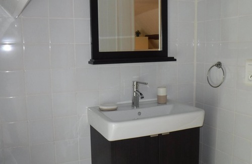 Saint-Broladre Apartment | Apartment bay of Mont-saint-Michel in the heart of the village of Saint-Broladre