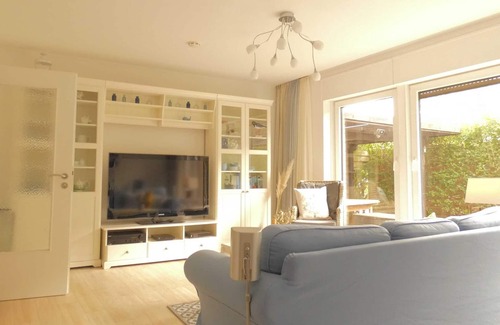 Tinnum Apartment | Apartment beach grass - Haus Jonas