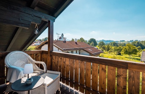 Grainbach Apartment | Apartment bedsitter with west-facing balcony, kitchenette, 50 sqm