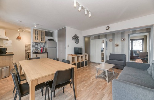 Allevard Apartment | Apartment 'Bel Appart Vue Pistes Et Montagnes' with Mountain View and Balcony