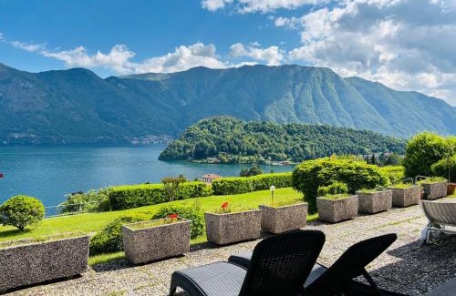 Azzano Apartment | Apartment Bella Vista In Mezzegra with POOL sleeps 6- by Italian Apartments