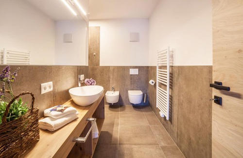 Avelengo Apartment | Apartment "Berger 1" with Mountain View, Shared Garden & Wi-Fi