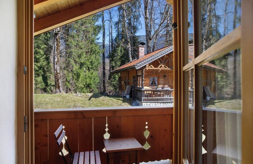Obergrainau Apartment | Apartment 'Bergkristall' with Mountain View, Balcony and Wi-Fi