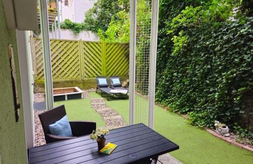 Ostliche Altstadt Apartment | Apartment BERNSTEIN ruhig, familienfreundlich mit Garten