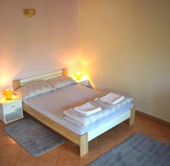 Molunat Apartment | Apartment Bini