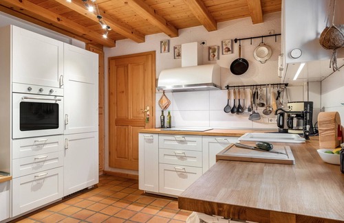 Loffingen Apartment | Apartment 'Bodensee' with Shared Garden and Wi-Fi