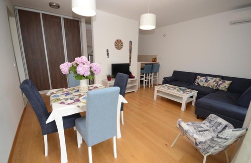 Skaljari Apartment | Apartment Boki