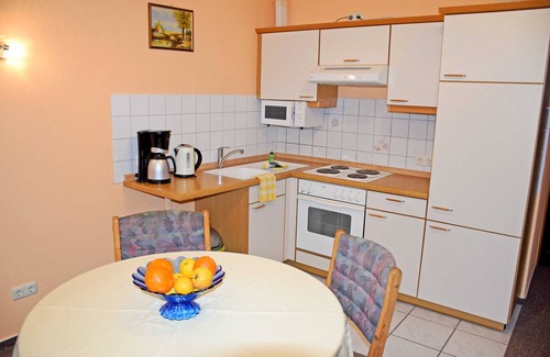 Lancken-Granitz Apartment | Apartment Boskop 6. 3. - Apartments for Lake Neuensien (P)